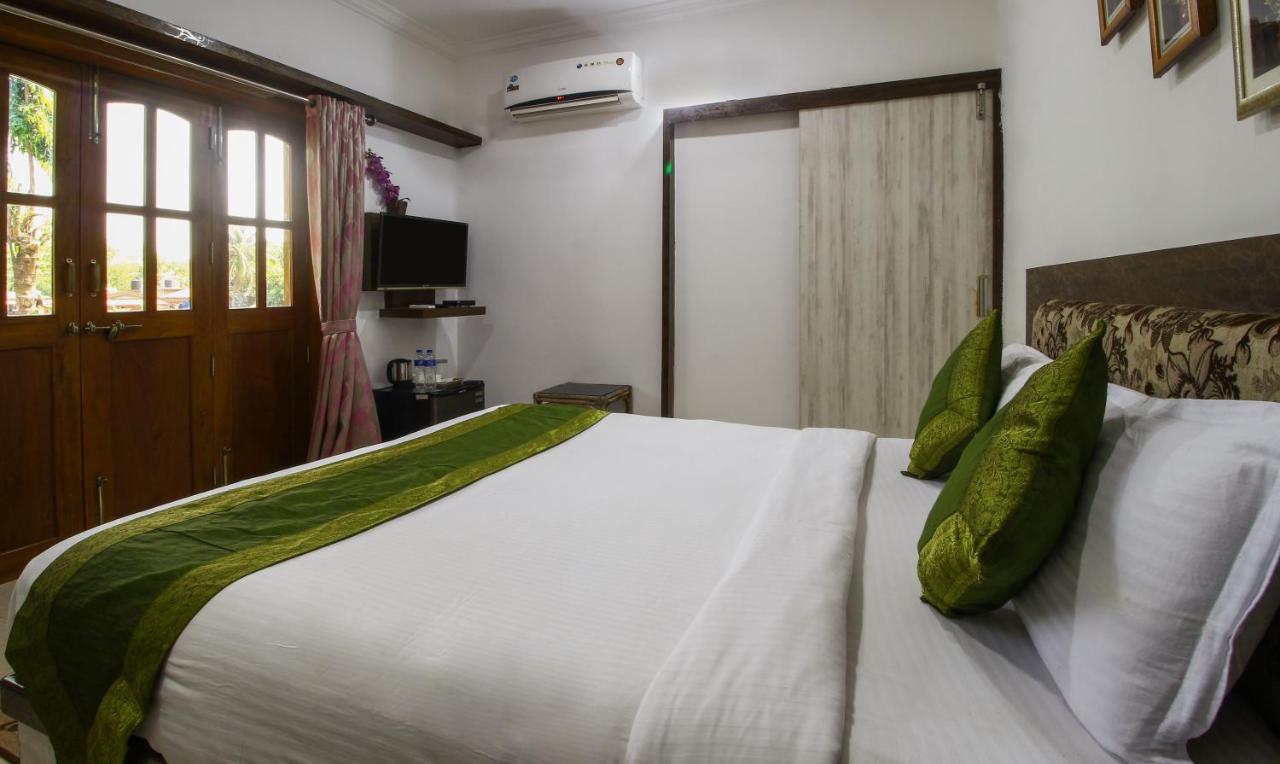Treebo Trend Skylight Royal Stay Candolim Eksteriør bilde